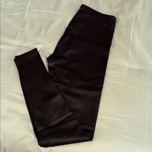 Onzie Black Mesh Activewear Leggings H17